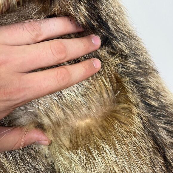 R.J. Roberts & Co. Brown Faux Fur Coat size medium - Picture 6 of 8